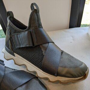 Sorel Kinetic Sneakers Army Green/Camo 8.5